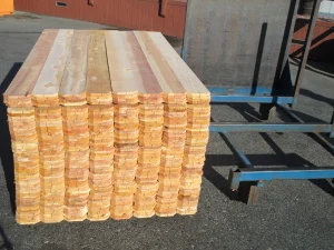 Dog Ear Cedar Pickets Grade 2